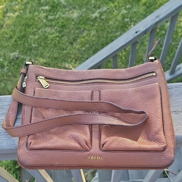 Fossil Brown Pebbled Leather Crossbody Bag - Picture 1 of 13